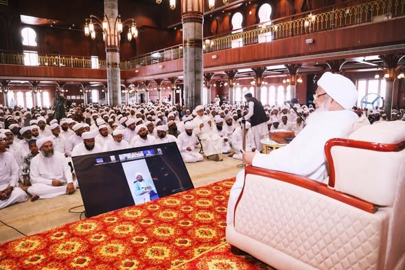 مجلس علماء الحديث الدولي يحيي "الحديث المسلسل بيوم عاشوراء" في مدينة المعارف بكيرلا